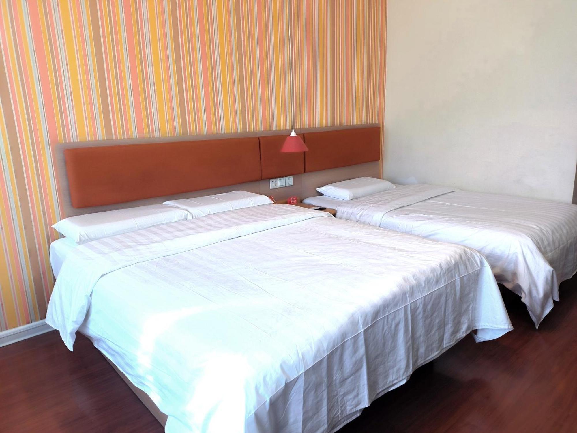 Home Inn Beijing Xiaoxitian Bagian luar foto